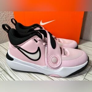 Nike team hustle d 11 big‎ kids basketball shoes sneakers pink 5.5Y DV8996 600